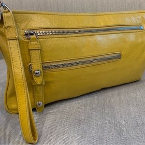 Hobo Leather Zipper Clutch Purse Butterscotch Yellow